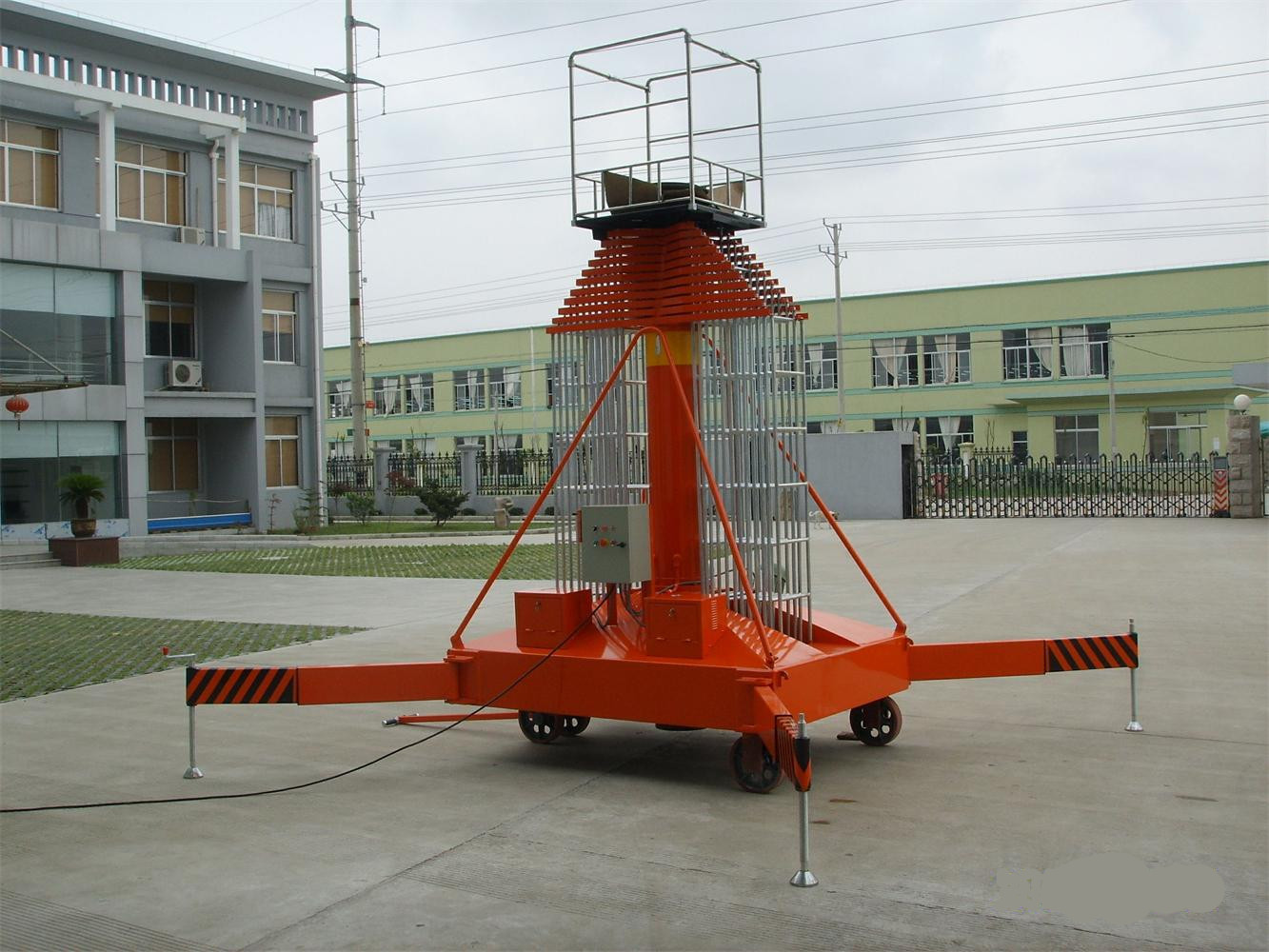 套缸式高空作業平臺